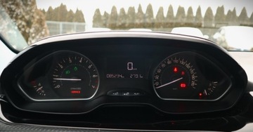 Peugeot 208 I Hatchback 5d Facelifting 1.2 PureTech 82KM 2017 Peugeot 208 (Nr.008) 1.2 82 KM Style Navi Klima Tempomat Parktronik Gwaran, zdjęcie 21