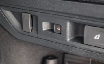 Volkswagen Passat B8 Variant Facelifting 2.0 TDI SCR 150KM 2026 Volkswagen Passat HAK, IQ.DRIVE, Climatronic, LED, dostepny od reki 2.0, zdjęcie 17