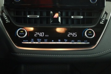 Toyota Corolla XII Hatchback 1.8 Hybrid 122KM 2020 Toyota Corolla 1.8 Hybrid, Salon Polska, zdjęcie 9