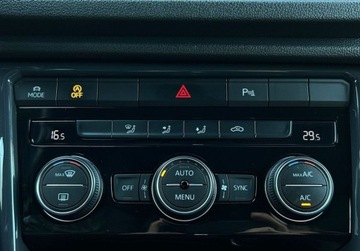 Volkswagen T-Roc I SUV 1.5 TSI ACT 150KM 2020 Volkswagen T-Roc Premium Pakiety, ACC, Czujniki parkowania, Asystenci, Be, zdjęcie 25