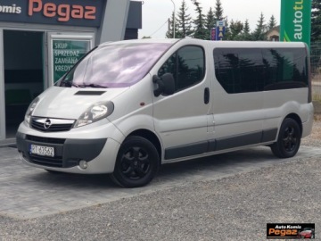 Opel Vivaro A Combi L1 2.0 CDTI 115KM 2013 Opel Vivaro Opel Vivaro 2.0 CDTI L2H1 Life Cosmo 2.0 Diesel 114KM