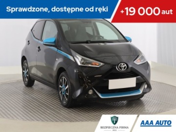 Toyota Aygo II Hatchback 3d Facelifting 1.0 VVT-i 72KM 2018 Toyota Aygo 1.0 VVT-i, Salon Polska, Skóra, Klima