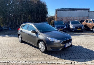 Ford Focus III Sedan Facelifting 1.0 EcoBoost 125KM 2015 Ford Focus FORD FOCUS Benzyna 125KM, zdjęcie 2