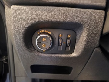 Opel Corsa E Hatchback 3d 1.4 Turbo 100KM 2014 Opel Corsa 1.4 Benzyna 101KM, Autoklima, Grzane fotele, zdjęcie 15