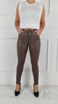 БРЮКИ ЖЕНСКИЕ ВОШЕННОЙ КОЖИ С ФОРМИРОВАННЫМИ ПУГОВИЦАМИ