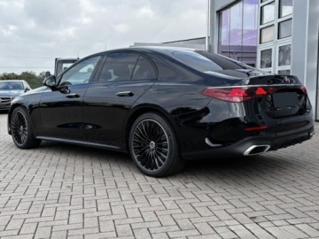 Mercedes Klasa E W214 Sedan 2.0 220d 197KM 2026 E Klasa 220 d 4-Matic AMG 2.0 (197KM) 2026, zdjęcie 3