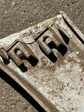 MASKA MŘÍŽKA CHLADIČŮ PEUGEOT 206
