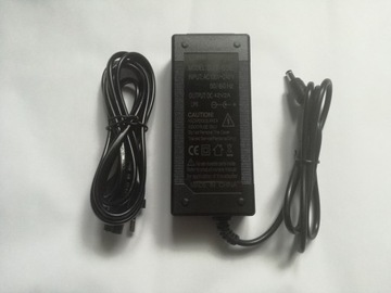 ЗАРЯДНОЕ УСТРОЙСТВО ДЛЯ СКУТЕРА CUGOO ES2 42В 2А