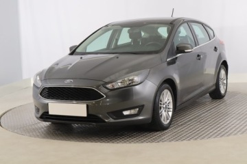 Ford Focus III Hatchback 5d facelifting 1.0 EcoBoost 125KM 2017 Ford Focus 1.0 EcoBoost, Salon Polska, Serwis ASO, zdjęcie 1
