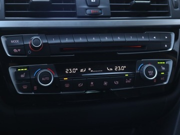 BMW Seria 3 F30-F31-F34 Touring Facelifting 2.0 320d 190KM 2016 BMW 3 320 d, Salon Polska, Serwis ASO, 187 KM, zdjęcie 17