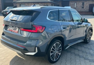 BMW X1 U11 Crossover 1.5 18i 136KM 2022 BMW X1 1.5 benzyna 136 km Led Nawigacja Kamera Sensor 1.5 Benzyna 136KM, zdjęcie 5