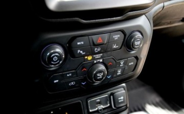 Jeep Renegade SUV Seria 7/8 1.5 Turbo MHEV 130KM 2022 Jeep Renegade 1.5 T4 mHEV Limited FWD SS DCT Hybrid Gwarancja od RiA, zdjęcie 20