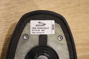 PLOUTEV ANTÉNA STŘEŠNÍ JAGUAR XF X250 JJZ