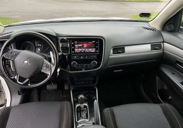 Mitsubishi Outlander III SUV Facelifting 2017 2.0 150KM 2019 Mitsubishi Outlander Sprowadzony Cena za auto juz zarejestrowane w Polsce., zdjęcie 8