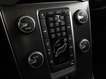 Volvo V40 II Hatchback 1.5 T2 DRIVE-E 122KM 2015 Volvo V40 Momentum automat tempomat PDC klima-auto, zdjęcie 23