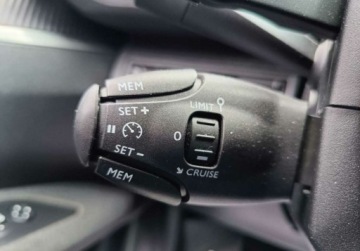 Peugeot 5008 II 2018 Peugeot 5008 1.6 HDi 120KM Allure Automat Bezwypadkowy, 7 osobowy 1.6 120KM, zdjęcie 26