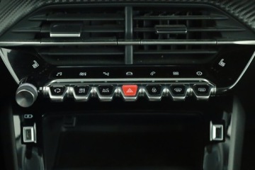 Peugeot 2008 II SUV 1.2 PureTech 130KM 2022 Peugeot 2008 1.2 PureTech, Salon Polska, zdjęcie 14