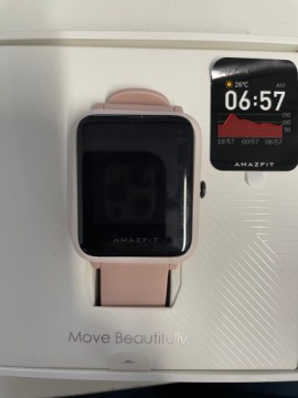 Розовое зарядное устройство для умных часов Amazfit Bip S