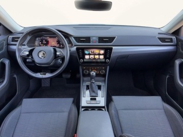 Skoda Superb III Kombi Facelifting 2.0 TSI 190KM 2021 Skoda Superb 2.0TSI 190KM Style DSG SerwisASO ACC Matrix Kessy Navi Hak FV, zdjęcie 24