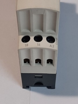 Schneider RE7CL11BU Реле таймера 0,05-300ч