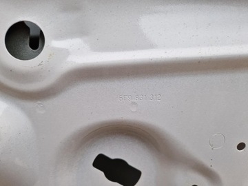DVEŘE PRAVÉ PŘEDNÍ SEAT ARONA 6F9