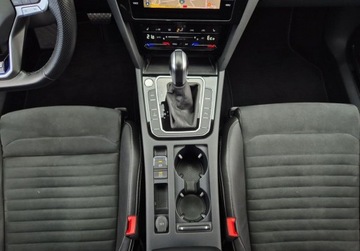 Volkswagen Passat B8 GTE Variant Facelifting 1.4 TSI Plug-In-Hybrid 218KM 2022 Volkswagen Passat GTE 1.4TSI Plug-IN Hybrid 218KM Hak Led ACC Kamera El.Kl, zdjęcie 17