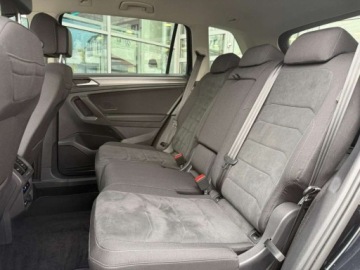 Volkswagen Tiguan II SUV Facelifting 2.0 TDI 150KM 2022 Volkswagen Tiguan 2.0 TDI 150KM 4x4 DSG MATRIX Kamera360 Hak Niski Przebie, zdjęcie 12