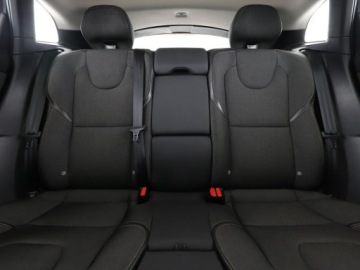 Volvo V40 II Hatchback 2.0 D3 150KM 2015 Volvo V40 Cross Country D3 automat CrossCountry, zdjęcie 17