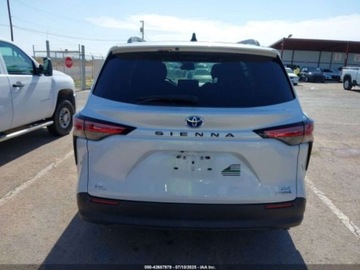 Toyota Sienna III 2022 Toyota Sienna XLE 2022 2.5l 2.5 Hybryda 189KM, zdjęcie 4