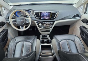 Chrysler Pacifica II 3.6 V6 291KM 2019 Chrysler Pacifica Chrysler Pacifica 3.6 Benzyna 291KM, zdjęcie 19