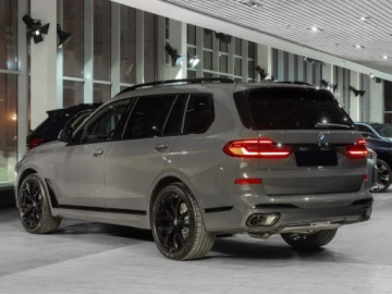 BMW X7 SUV Facelifting 3.0 40d 352KM 2026 BMW X7 xDrive40d Sport Suv 3.0 (352 KM) 2026, zdjęcie 1