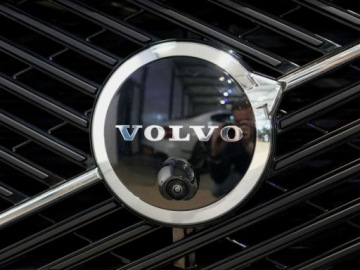 Volvo XC60 II 2026 VOLVO XC60 B5 AWD Ultra Dark Suv 2.0 (250 KM) 2026, zdjęcie 15