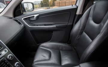 Volvo XC60 I SUV Facelifting 2.0 D3 DRIVE-E 150KM 2016 Volvo XC 60 2016R Stan bardzo dobry , wymieniony rozrzad , pelna dokumenta, zdjęcie 12