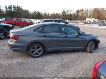 Volkswagen Jetta VI 2021 Volkswagen Jetta R-LINE, od ubezpieczalni 1.4 Benzyna 147KM, zdjęcie 8