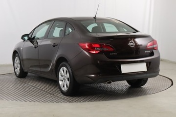 Opel Astra J Sedan 1.4 Turbo ECOTEC 140KM 2015 Opel Astra 1.4 T, Salon Polska, Serwis ASO, Klima, zdjęcie 3