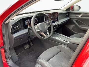 Volkswagen Passat B8 Variant Facelifting 1.5 TSI EVO 150KM 2025 Volkswagen Passat 1.5eTSI 150KM Business SerwisASO Virtual Acc Led Hak FV23, zdjęcie 8