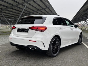 Mercedes Klasa A W177/V177 Hatchback Facelifting 1.3 200 163KM 2025 MERCEDES-BENZ A Klasa 200 AMG Line 1.3 (163KM) 2025, zdjęcie 3