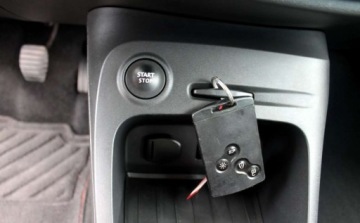 Renault Captur I Crossover 0.9 Energy TCe 90KM 2016 Renault Captur NaviAndroid AutoGrzane FoteleLedyRok Gwarancji Technicznej, zdjęcie 13