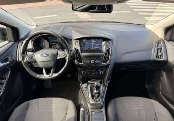 Ford Focus III Kombi Facelifting 1.5 TDCi 120KM 2015 Ford Focus 1.5TDCI NAVI Klimatronic Alu Extra stan 1.5 Diesel 120KM, zdjęcie 28