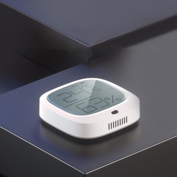 ZigBee TUYA датчик температуры света и влажности
