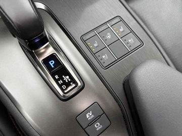 Lexus UX Crossover Facelifting 2.0 300h 199KM 2025 Od ręki - 300h F Sport 2.0 Hybrid Dynamic Force 199KM | Podgrzewane fotele!, zdjęcie 8