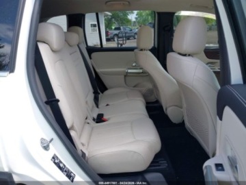 Mercedes GLB 2022 Mercedes-Benz GLB 2022 MERCEDES-BENZ GLB 250 4MATIC 2.0 Benzyna 221KM, zdjęcie 7