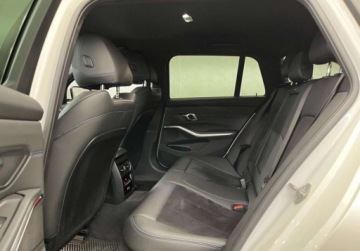 BMW Seria 3 G20-G21 Touring 2.0 320d 190KM 2024 BMW Seria 3 320d xDrive, M Pakiet, Fakura 23, Hi-Fi, ASO, Gwarancja fabryc, zdjęcie 30