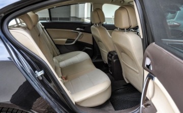 Opel Insignia I Sedan 2.0 Turbo ECOTEC 250KM 2013 Opel Insignia 2,0T (250KM) 4x4 Salon PL 2013 r. 2.0 Benzyna 250KM, zdjęcie 11