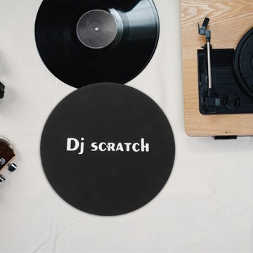 Проигрыватель виниловых пластинок