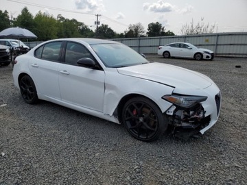 Alfa Romeo Giulia II Sedan Facelifting 2.0 Turbo 280KM 2020 Alfa Romeo Giulia 2020 ALFA ROMEO GIULIA 2.0 Benzyna 280KM, zdjęcie 4