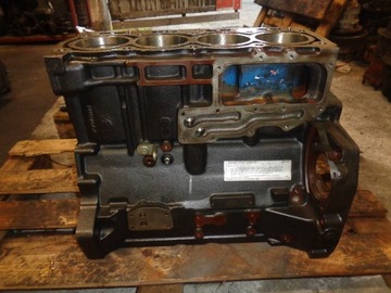 Головка двигателя PERKINS PKXL04. Детали 4RG1