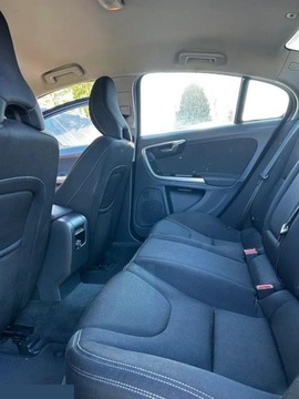 Volvo S60 II Sedan Facelifting 2.0 D3 136KM 2014 Volvo S60 D3 2.0d 136KM 2014r, zdjęcie 12