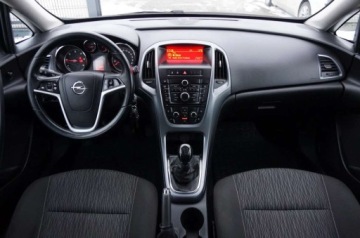 Opel Astra J Sports Tourer Facelifting 1.7 CDTI ECOTEC 110KM 2013 Opel Astra 1.7 Diesel 110 K. Klimatyzaqcja, Tempomat, LED, GWARANCJA 1.7, zdjęcie 10