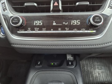 Toyota Corolla XII Sedan 1.8 Hybrid 122KM 2019 Toyota Corolla 1.8 Hybrid Executive Seria E21 (201, zdjęcie 24